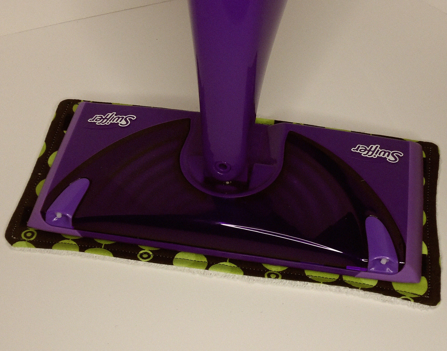 WET MOP PAD- BLACK AND GREEN DOT